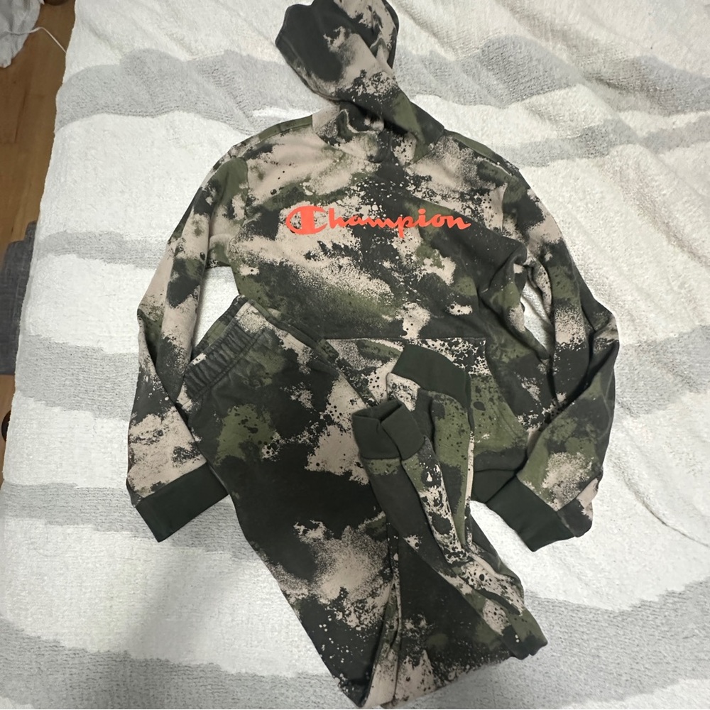 🆕 Boys Champion Hoodie and Jogger Set